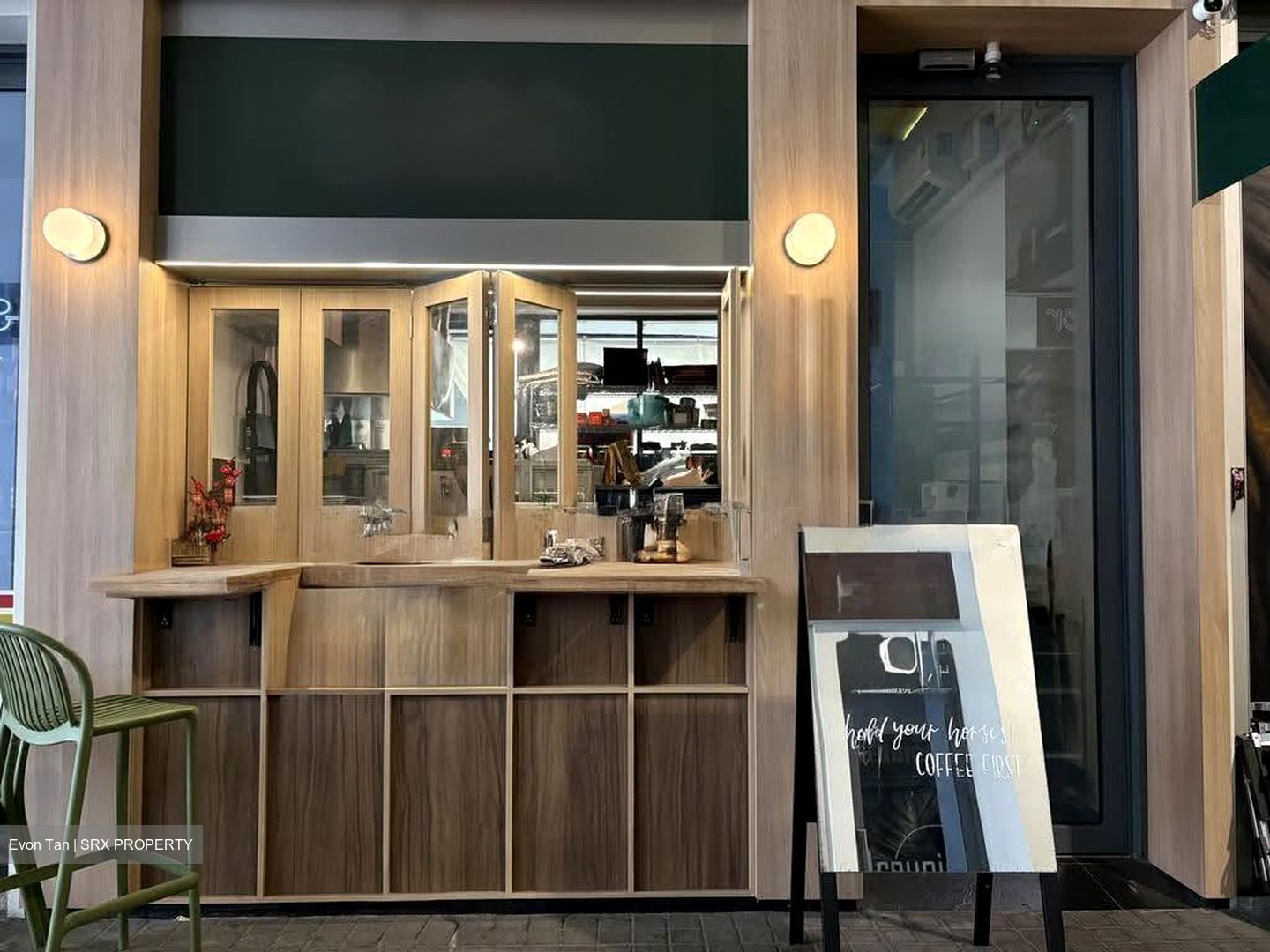 Ct Hub 2 (D12), Retail #619992281